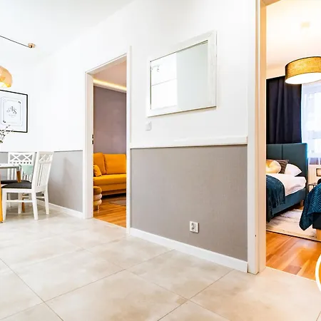 شقة Apartamentysnu, Wola Komfort Iv Z Parkingiem